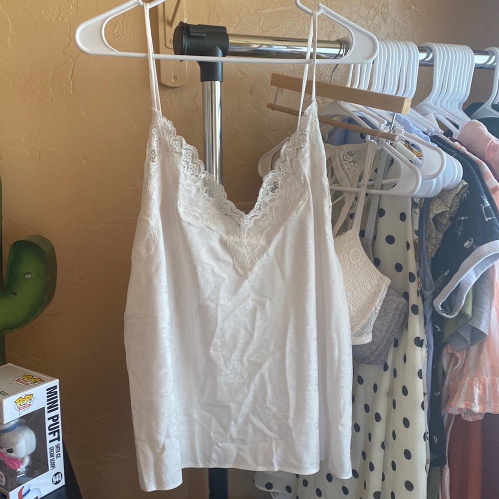 NWT Victoria’s Secret Satin & Lace Cami Set